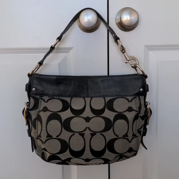 Coach Purse - Picture 4 of 7